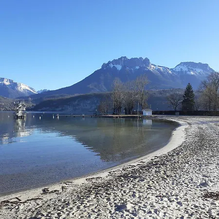 Holiday home L Aviron *