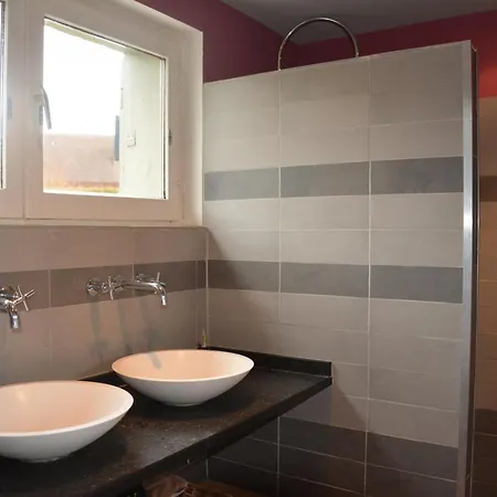 Holiday home L Aviron *